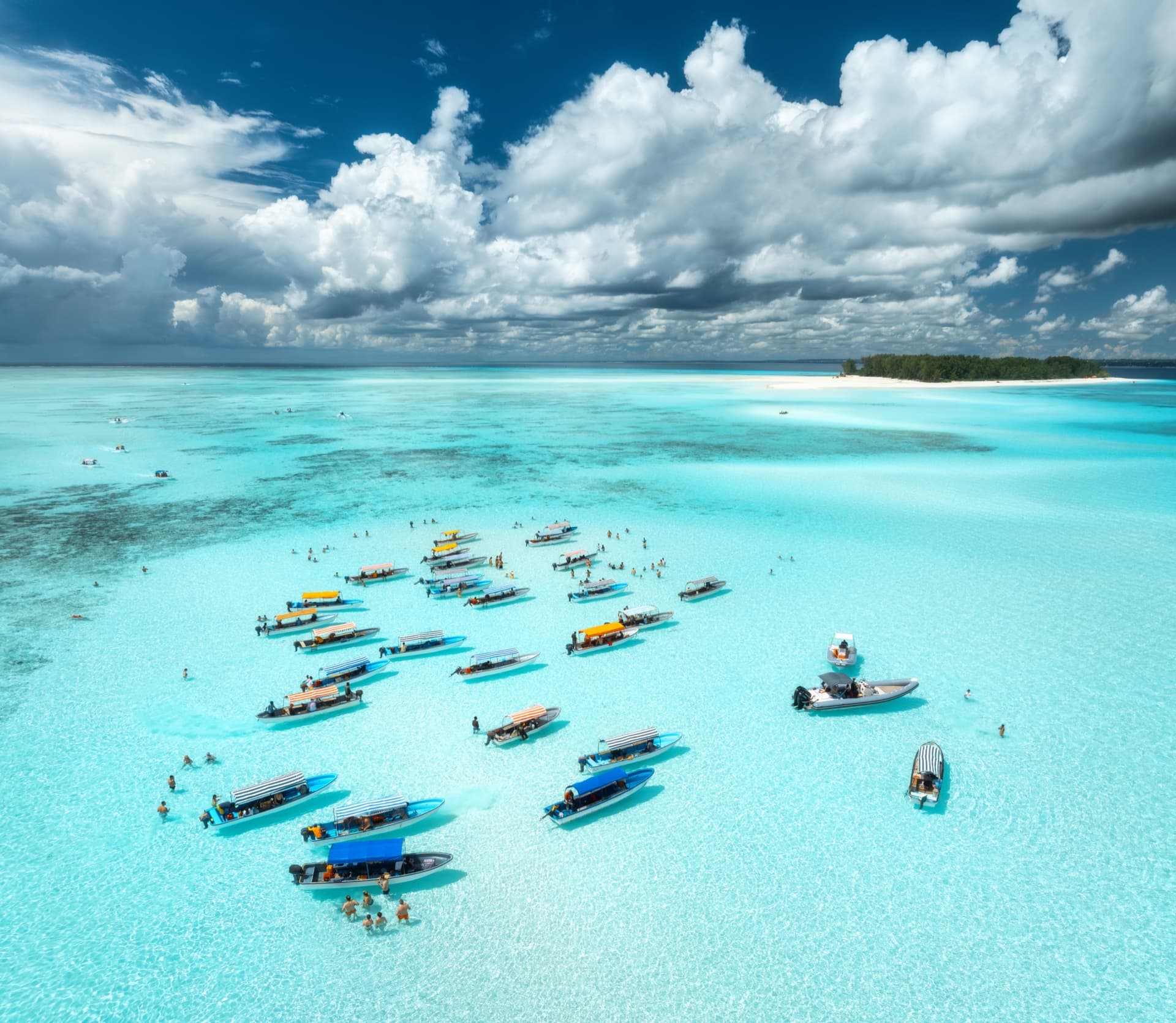 Private Overwater Atolls vs Beach Bungalows in Maldives